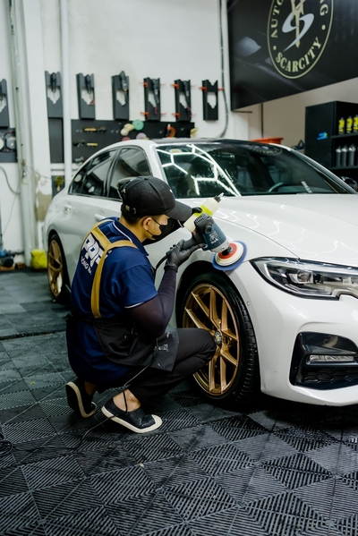 Dịch vụ chăm sóc ô tô chuyên nghiệp